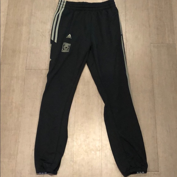 calabasas track pants xs